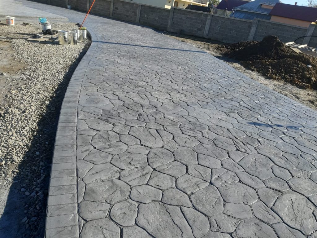 ILIE Beton amprentat alei private - strazi - terase (45)
